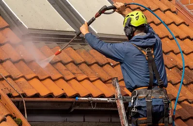 Démoussage et hydrofuge de toiture à Hesdin